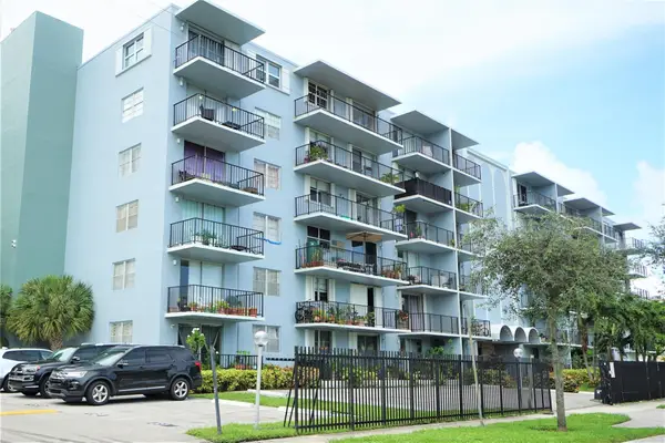 12500 NE 15th Avenue #614, North Miami, FL 33161