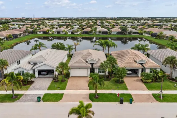 12180 SW Jasper Lake Way, Port St Lucie, FL 34987