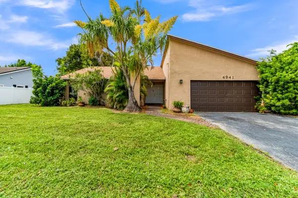 4941 NW 83rd Avenue, Lauderhill, FL 33351