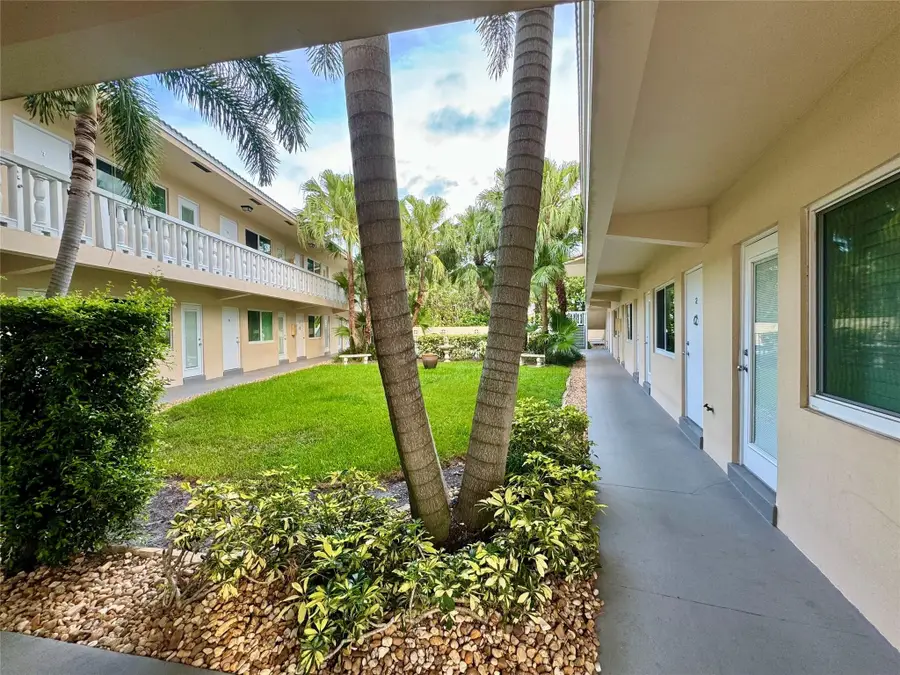 2110 NE 39th Street #2A, Fort Lauderdale, FL 33308 - #3