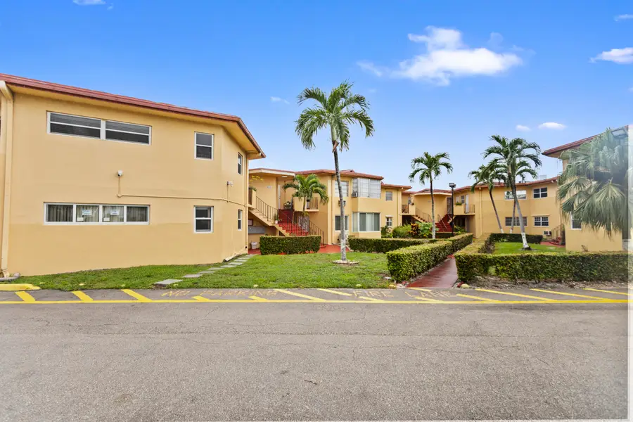 18630 NE 18th Avenue #134, Miami, FL 33179 - #2