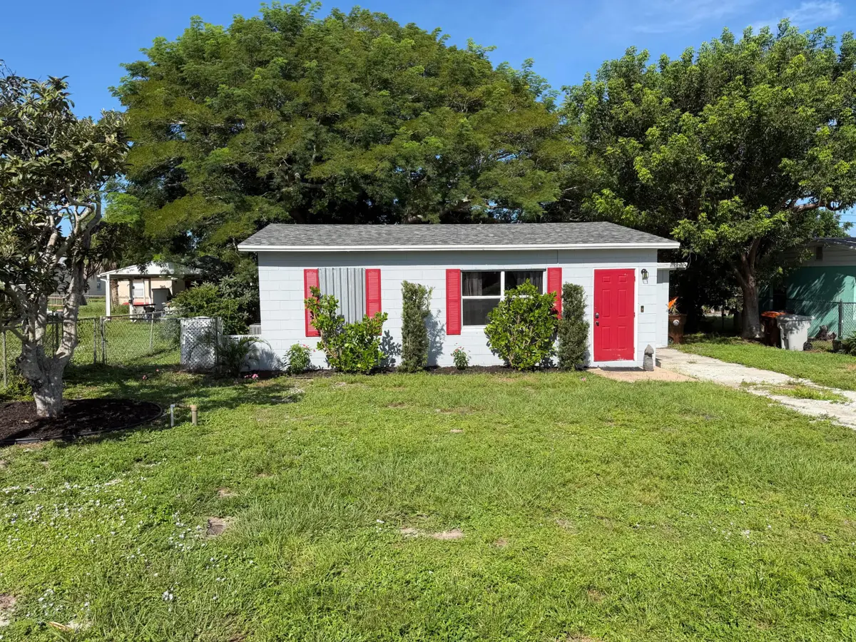 2405 3rd Avenue Se, Vero Beach, FL 32962 - #1