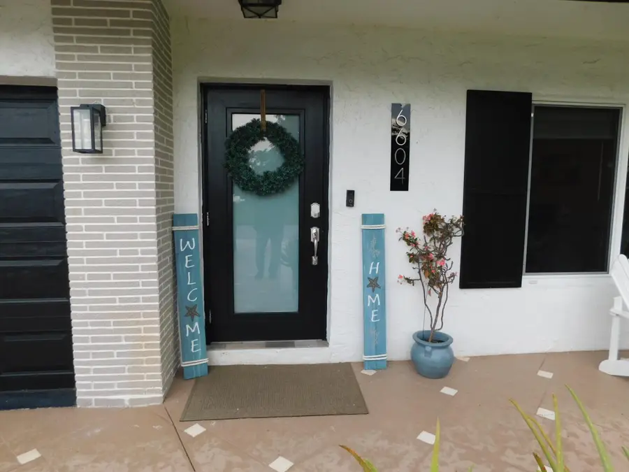 6604 NW 93rd Avenue, Tamarac, FL 33321 - #3