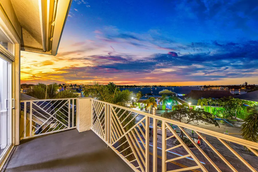 305 E Ocean Avenue #Th-7, Lantana, FL 33462 - #2