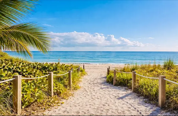 1057 Hillsboro Mile #214, Hillsboro Beach, FL 33062