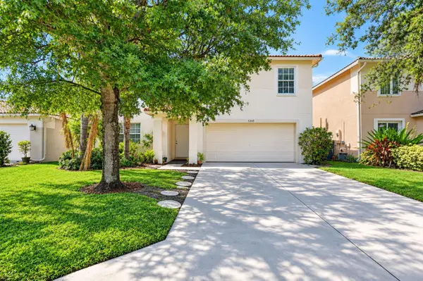 5349 Meadows Edge #5349, Lake Worth, FL 33463