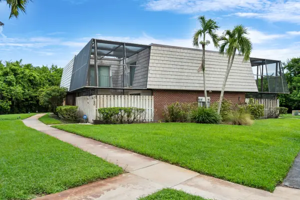 3190 SE Brook Street, Stuart, FL 34997
