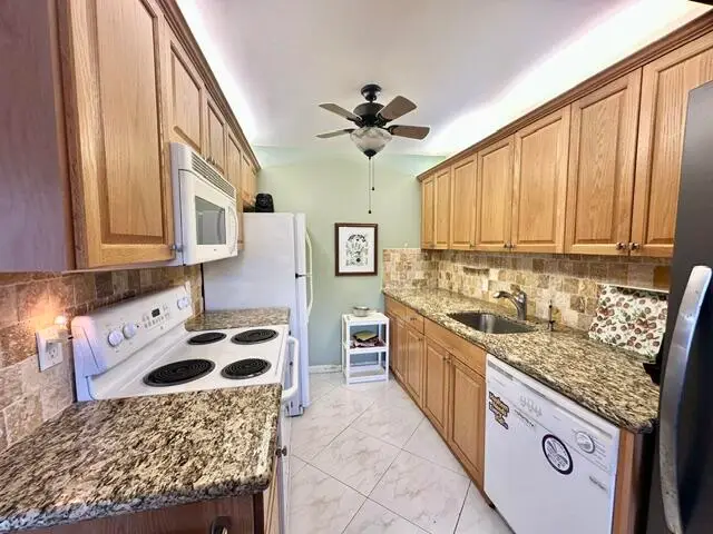1041 Guilford C, Boca Raton, FL 33434 - #3