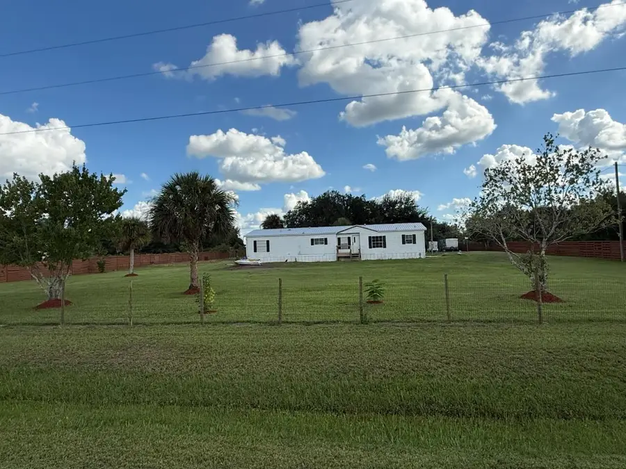 19046 NW 302nd, Okeechobee, FL 34972 - #2