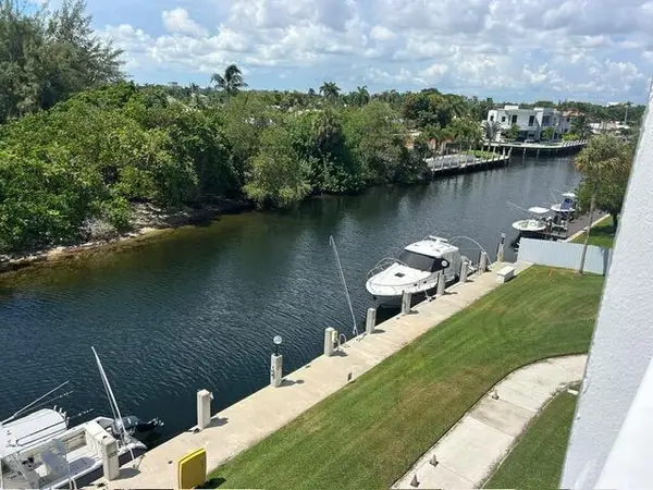 2860 NW 14th Street #405, Fort Lauderdale, FL 33311