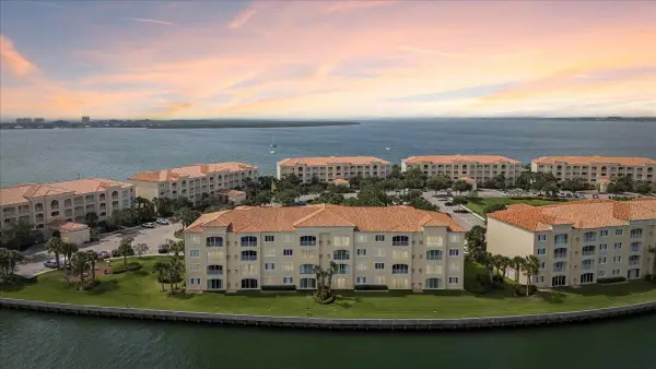 19 Harbour Isle Drive W #202, Fort Pierce, FL 34949