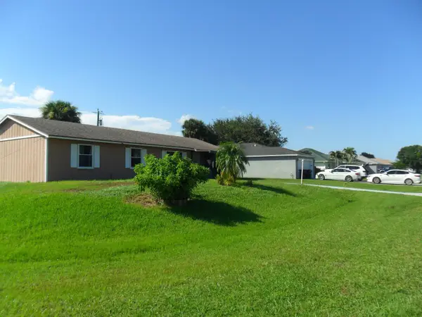 2574 SW Deckard Street, Port St Lucie, FL 34953