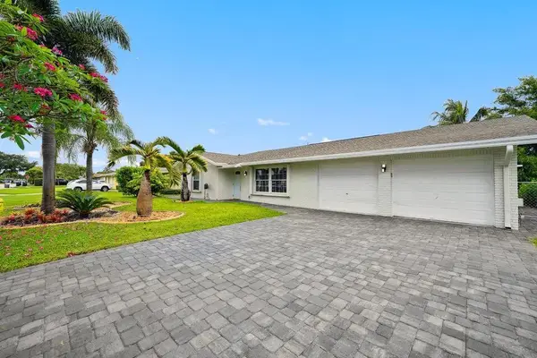 4091 Lakespur Circle N, Palm Beach Gardens, FL 33410