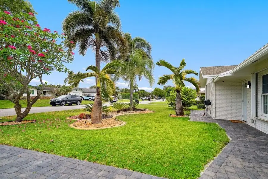 4091 Lakespur Circle N, Palm Beach Gardens, FL 33410 - #2