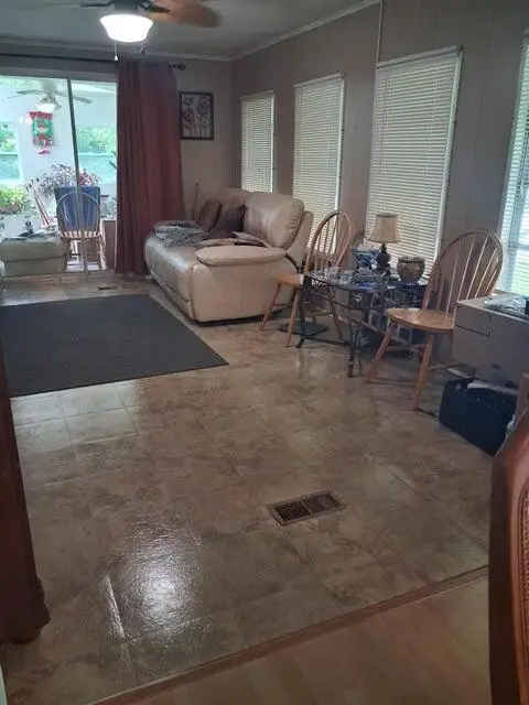 8 Novedades, Port Saint Lucie, FL 34952 - #3