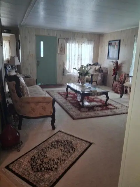 8 Novedades, Port Saint Lucie, FL 34952 - #3