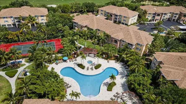 6400 Emerald Dunes Drive #104, West Palm Beach, FL 33411