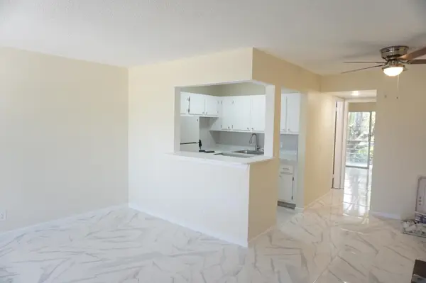 33 Windsor B, West Palm Beach, FL 33417