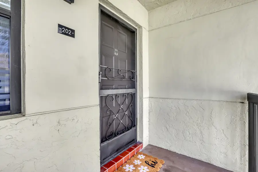 7690 Tahiti Lane #202, Lake Worth, FL 33467 - #3