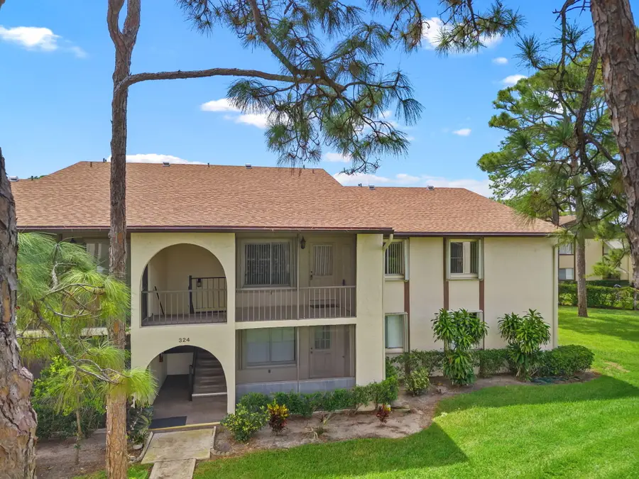 324 Knotty Pine Circle #B-2, Greenacres, FL 33463 - #3