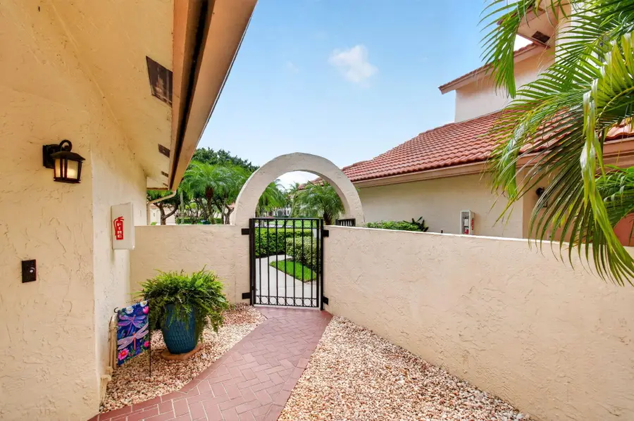 8320 Waterline Drive #202, Boynton Beach, FL 33472 - #3