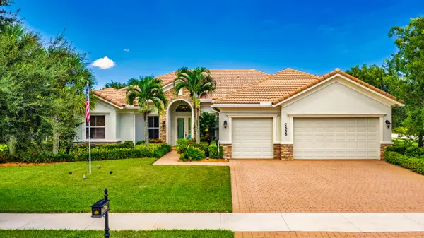 7656 SE Ravissant Drive, Stuart, FL 34997