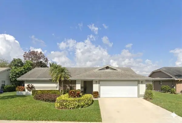142 Parkwood Drive, Royal Palm Beach, FL 33411