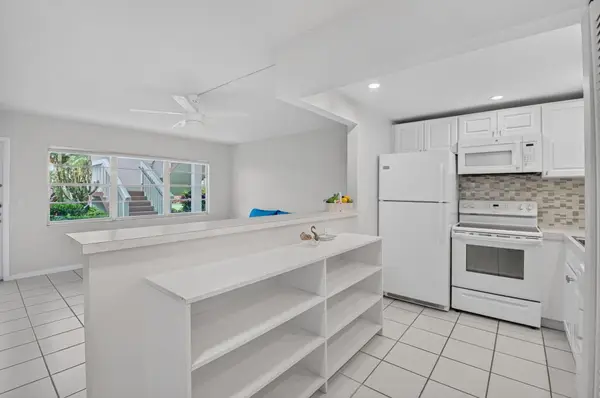 591 Fanshaw O, Boca Raton, FL 33434