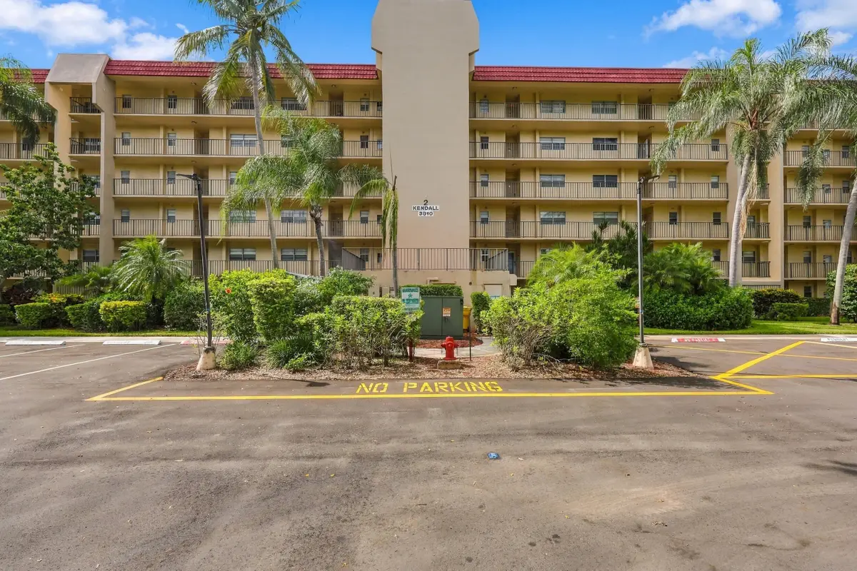 3810 Via Poinciana #202, Lake Worth, FL 33467 - #1
