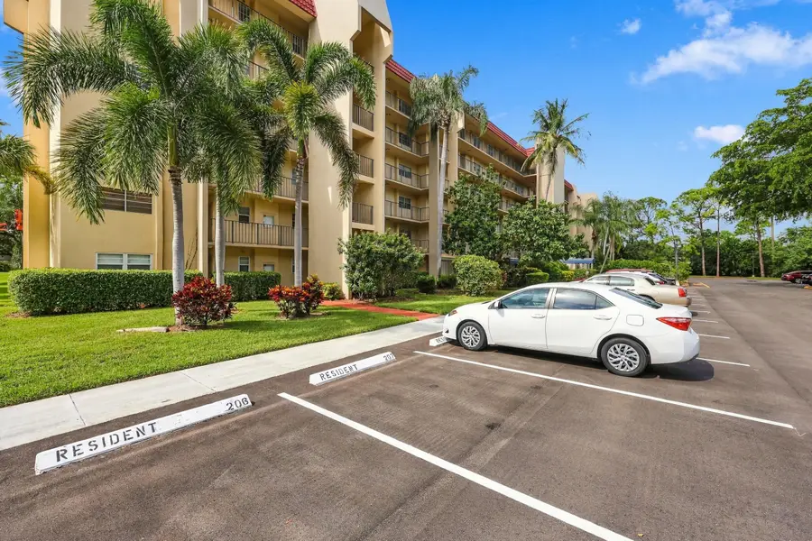 3810 Via Poinciana #202, Lake Worth, FL 33467 - #2