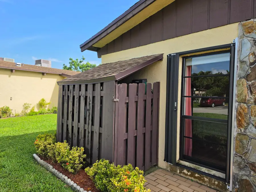 504 Briarwood Circle #1-54, Hollywood, FL 33024 - #3