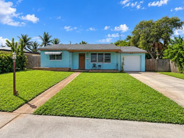 110 SE 3rd Avenue, Boynton Beach, FL 33435