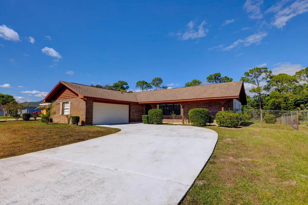 543 SE Greenway Terrace, Port Saint Lucie, FL 34983 - #1