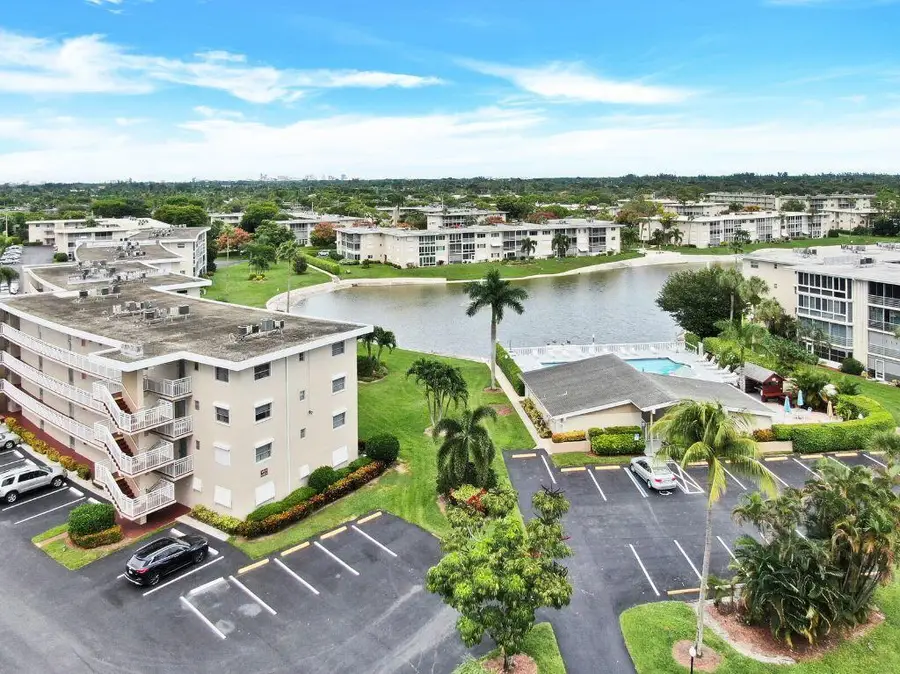 2562 Garden Drive N #204, Lake Worth, FL 33461 - #2