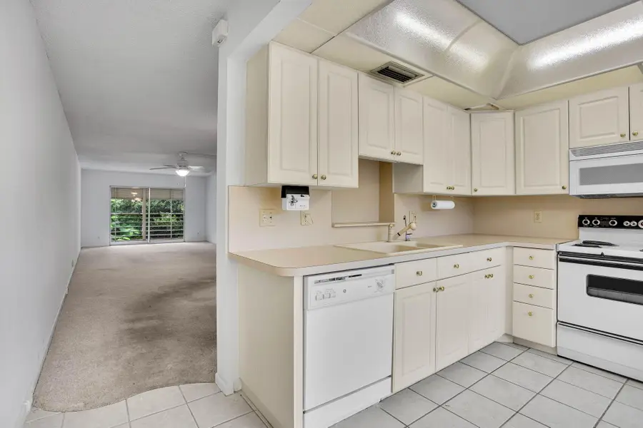 3002 Portofino Isle #M3, Coconut Creek, FL 33066 - #3