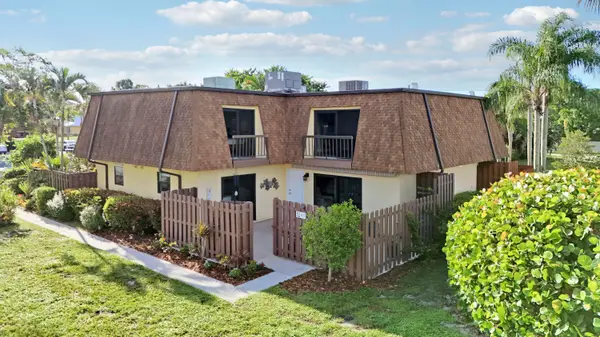 110 N Delaware Boulevard #8B, Jupiter, FL 33458