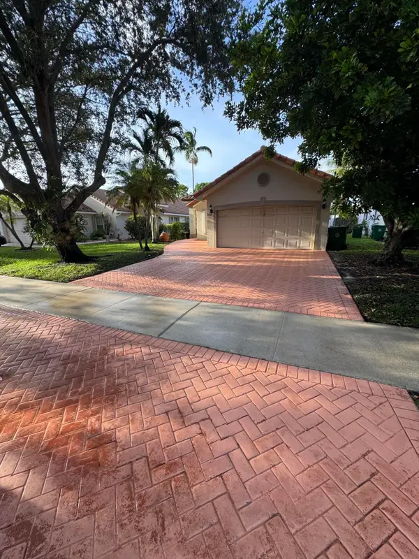 12535 SW 7th Place, Davie, FL 33325