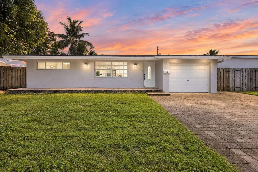 7640 Sunset Strip, Sunrise, FL 33322 - #2