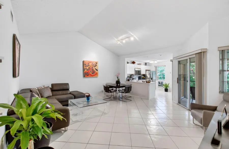 6737 Via Regina, Boca Raton, FL 33433 - #2