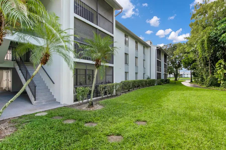 1009 Green Pine Boulevard #F3, West Palm Beach, FL 33409 - #2