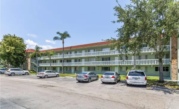 3100 Springdale Boulevard #307, Palm Springs, FL 33461