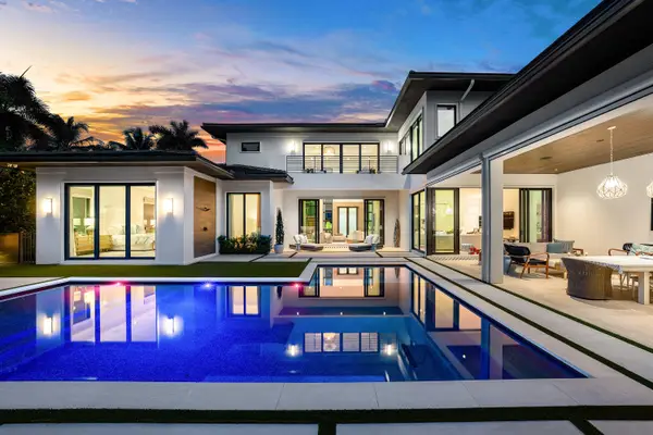 800 Seagate Drive, Delray Beach, FL 33483