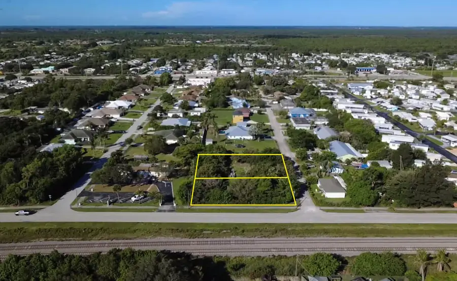 8686 SE Lyons Street, Hobe Sound, FL 33455 - #2