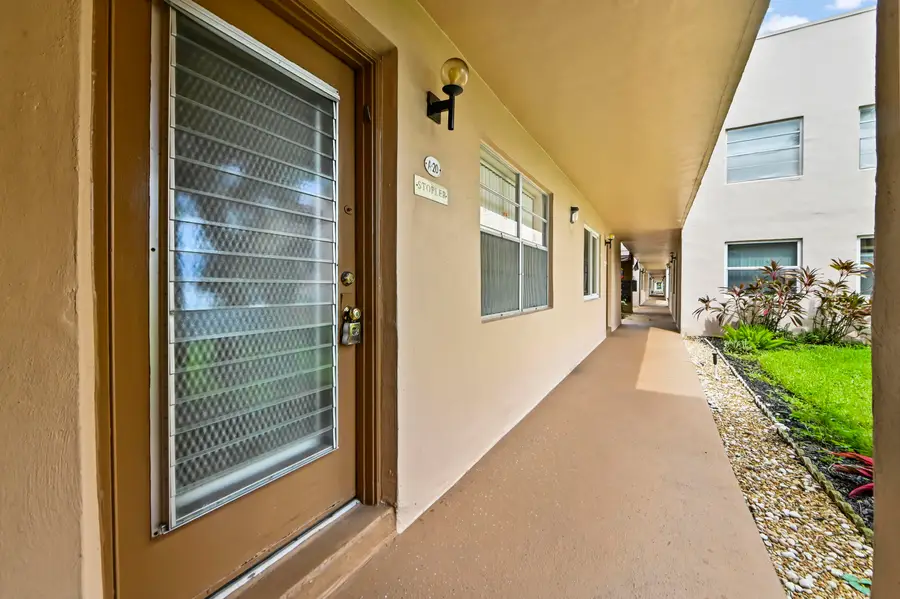 20 Flanders A, Delray Beach, FL 33484 - #2