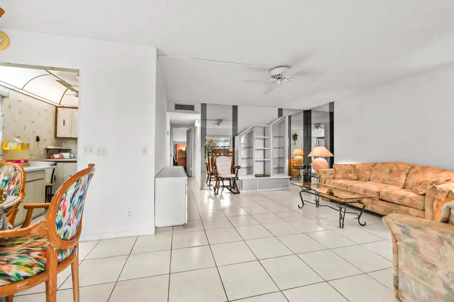 20 Flanders A, Delray Beach, FL 33484 - #3