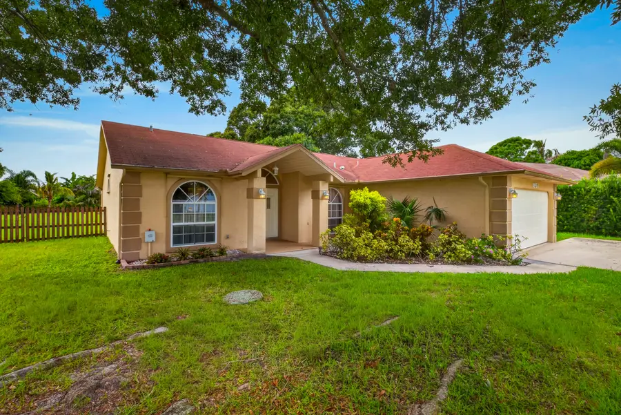 1957 SE Dranson Circle, Port Saint Lucie, FL 34952 - #3