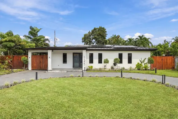 1525 NE 27th Street, Wilton Manors, FL 33334