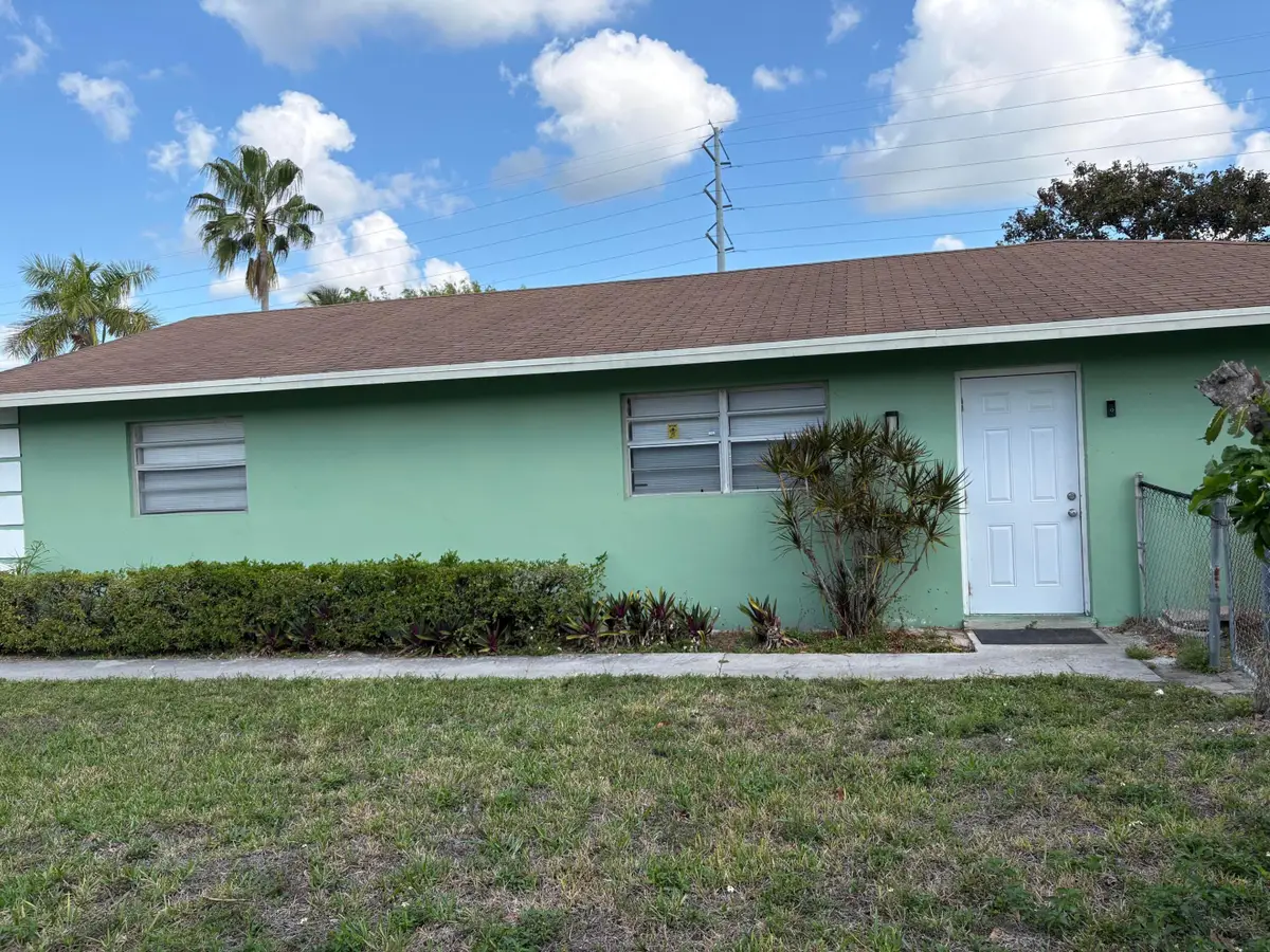 5954 Bahama Court, West Palm Beach, FL 33407 - #1