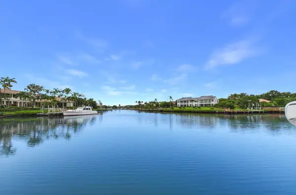 501 Captains Way, Jupiter, FL 33477