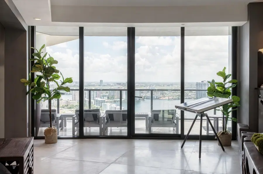 18555 Collins Avenue #3303, Sunny Isles Beach, FL 33160 - #3